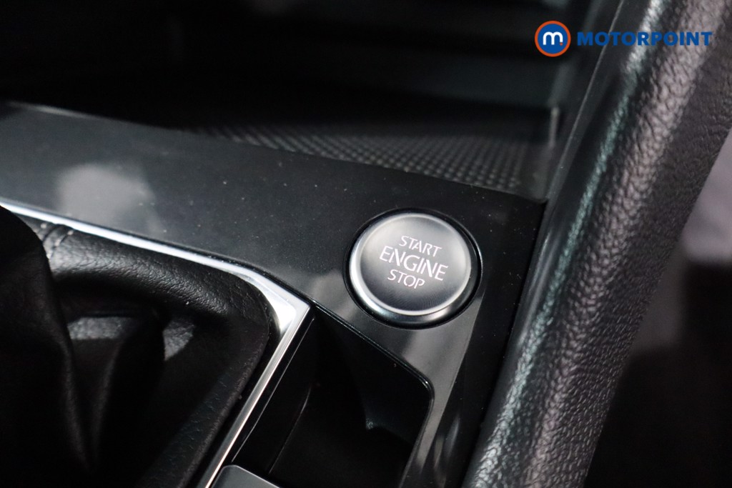 Volkswagen Tiguan R-Line Automatic Petrol SUV - Stock Number (1630968) - 25th supplementary image