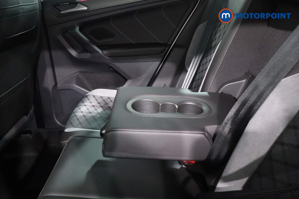 Volkswagen Tiguan R-Line Automatic Petrol SUV - Stock Number (1630968) - 32nd supplementary image