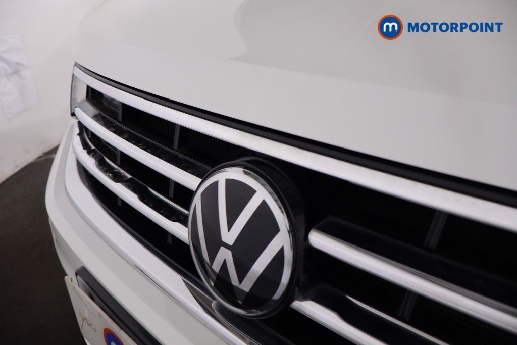 Volkswagen Tiguan R-Line Automatic Petrol SUV - Stock Number (1630968) - 36th supplementary image