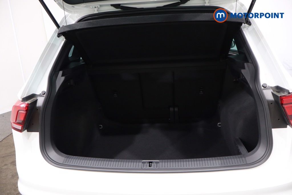 Volkswagen Tiguan R-Line Automatic Petrol SUV - Stock Number (1630968) - 44th supplementary image