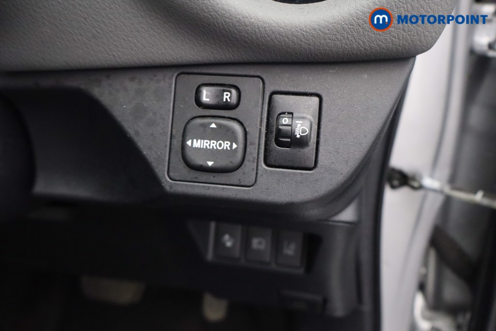 Toyota Yaris Icon Automatic Petrol Hatchback - Stock Number (1631064) - 15th supplementary image