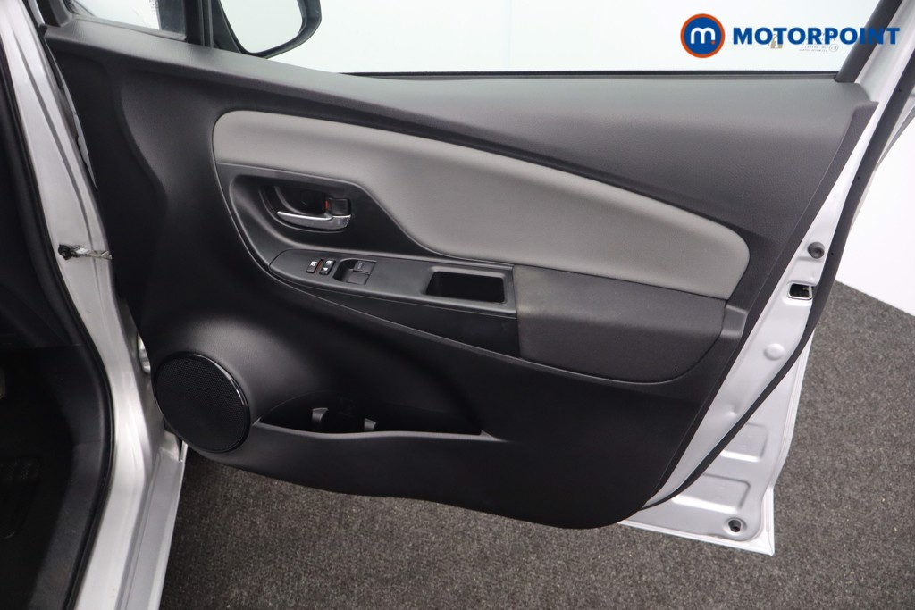 Toyota Yaris Icon Automatic Petrol Hatchback - Stock Number (1631064) - 16th supplementary image