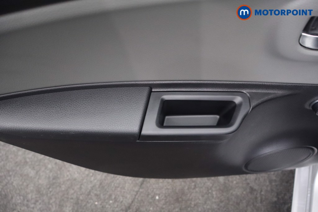 Toyota Yaris Icon Automatic Petrol Hatchback - Stock Number (1631064) - 27th supplementary image