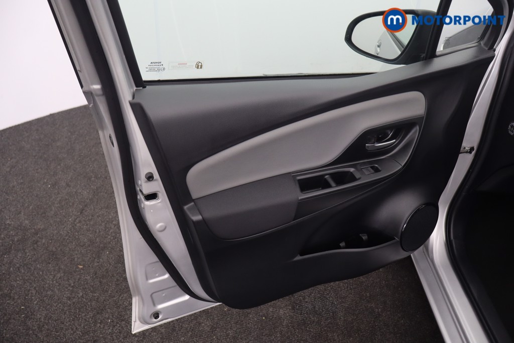 Toyota Yaris Icon Automatic Petrol Hatchback - Stock Number (1631064) - 29th supplementary image