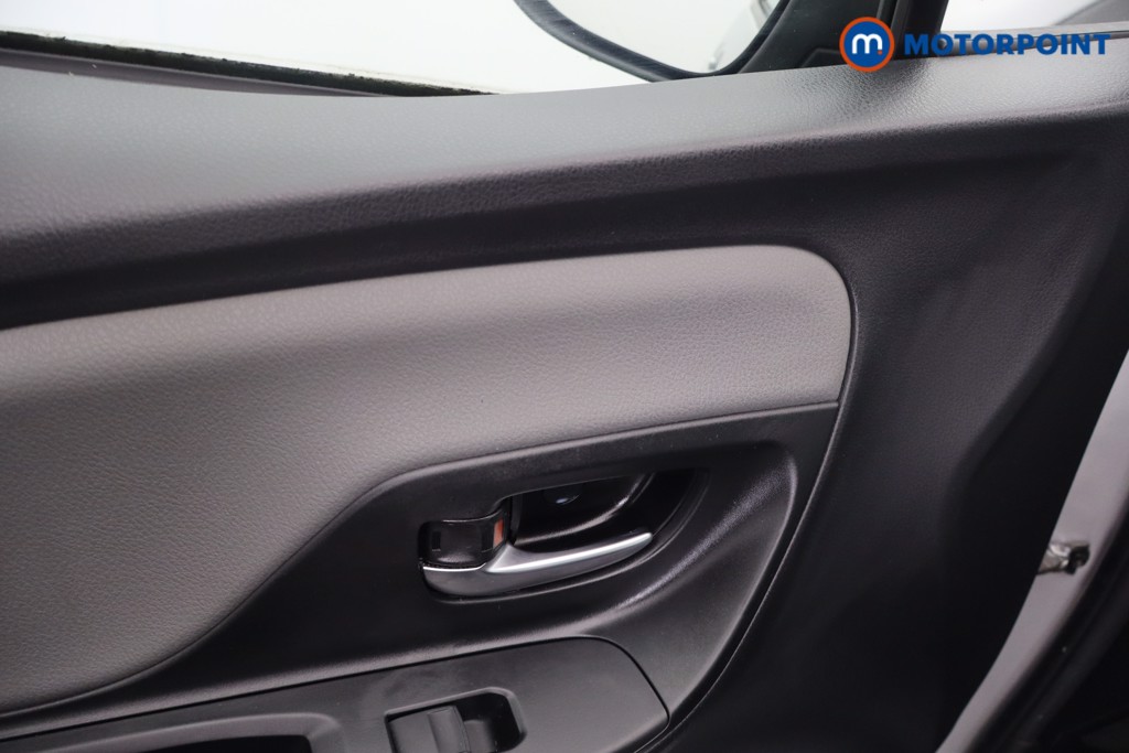 Toyota Yaris Icon Automatic Petrol Hatchback - Stock Number (1631064) - 30th supplementary image