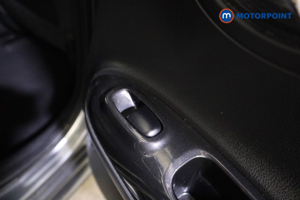 Nissan Juke Bose Personal Edition Automatic Petrol SUV - Stock Number (1631316) - 18th supplementary image