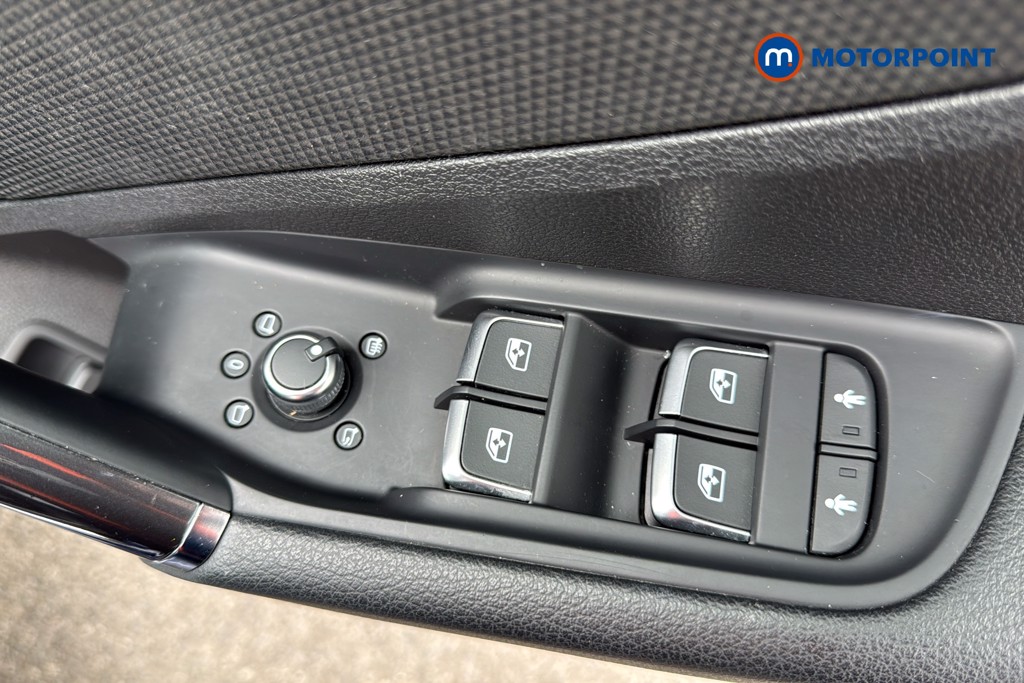 Audi Q2 Black Edition Automatic Petrol SUV - Stock Number (1631526) - 20th supplementary image