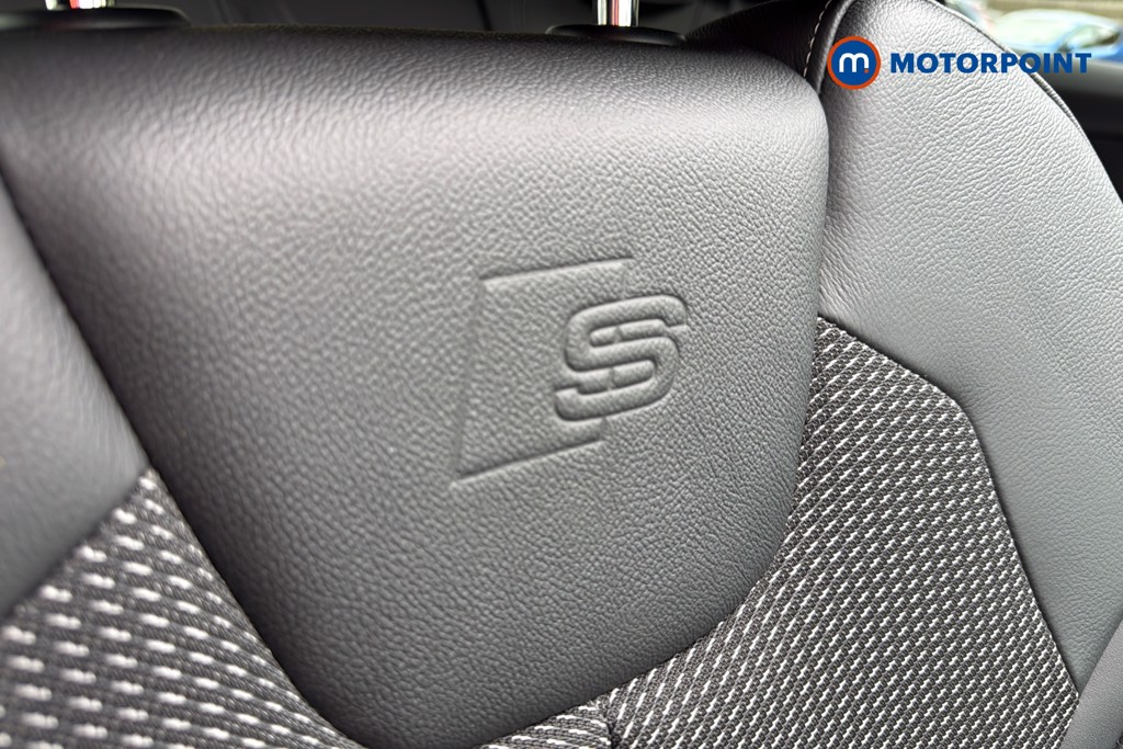 Audi Q2 Black Edition Automatic Petrol SUV - Stock Number (1631526) - 23rd supplementary image