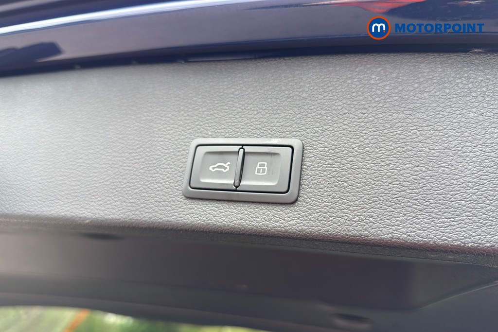 Audi Q2 Black Edition Automatic Petrol SUV - Stock Number (1631526) - 35th supplementary image