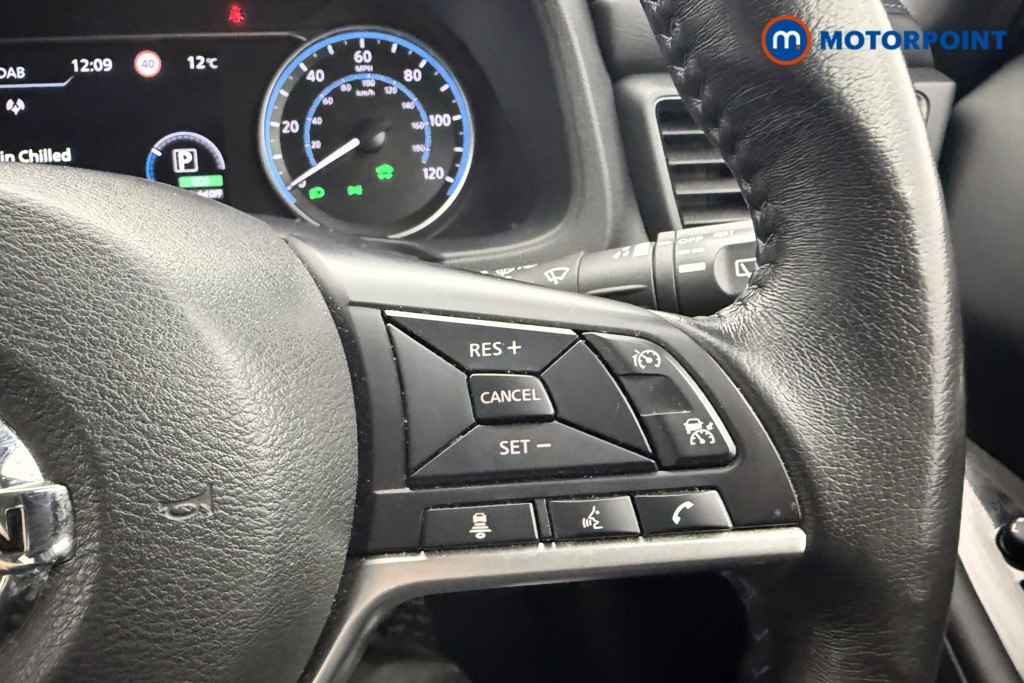 Nissan Leaf N-Connecta Automatic Electric Hatchback - Stock Number (1631533) - 8th supplementary image