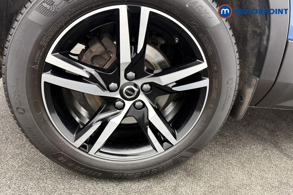Volvo Xc40 Plus Automatic Petrol SUV - Stock Number (1631700) - 16th supplementary image
