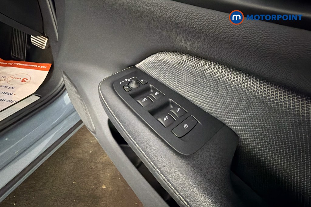 Volvo V60 R Design Automatic Petrol Estate - Stock Number (1631943) - 20th supplementary image