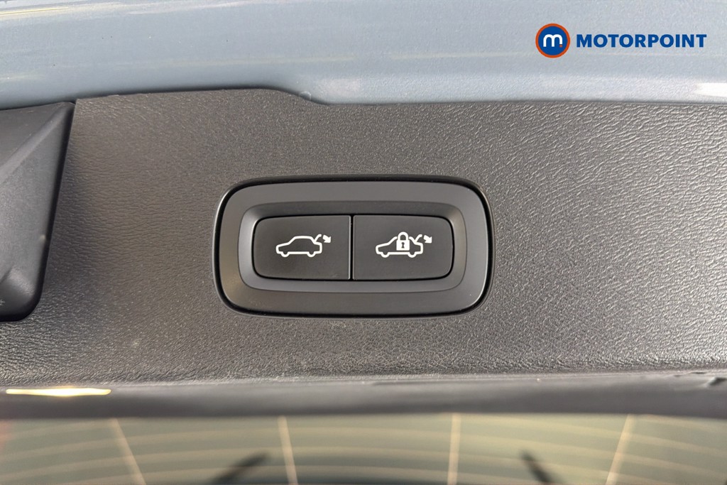 Volvo V60 R Design Automatic Petrol Estate - Stock Number (1631943) - 35th supplementary image