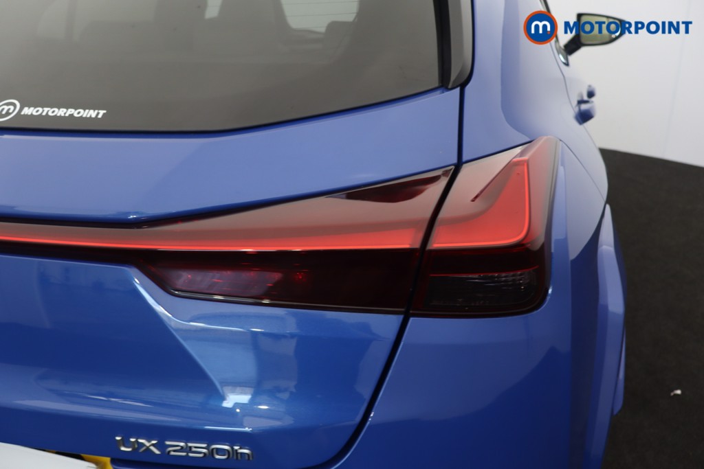 Lexus UX Takumi Automatic Petrol-Electric Hybrid SUV - Stock Number (1632962) - 39th supplementary image