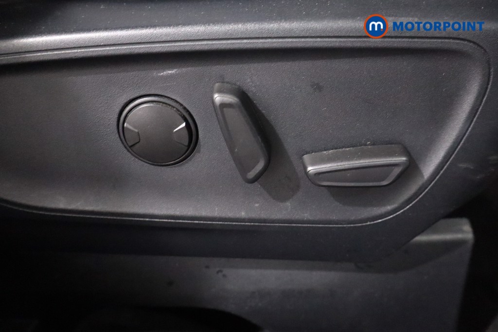 Ford Kuga St-Line Edition Manual Petrol SUV - Stock Number (1633201) - 24th supplementary image