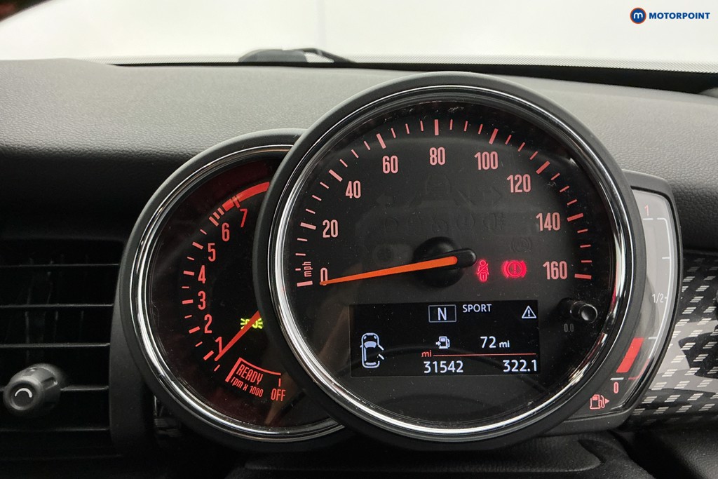 Mini Hatchback Cooper S Sport Manual Petrol Hatchback - Stock Number (1633320) - 9th supplementary image