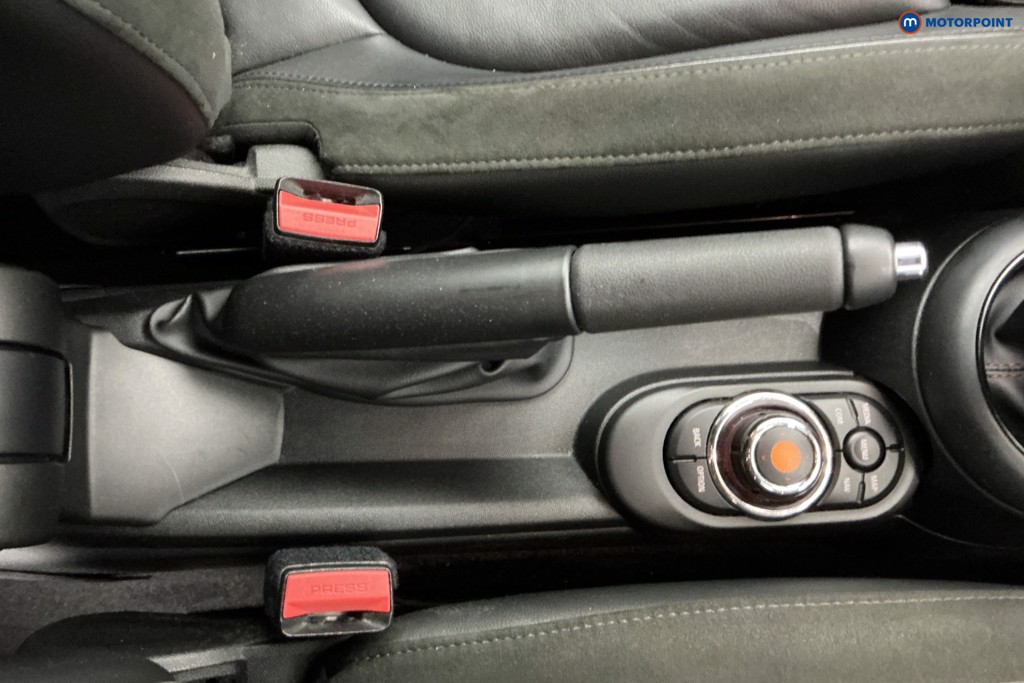 Mini Hatchback Cooper S Sport Manual Petrol Hatchback - Stock Number (1633320) - 17th supplementary image