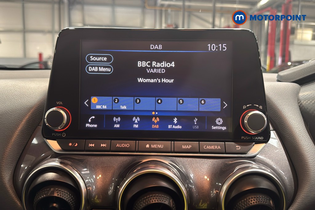 Nissan Juke N-Connecta Automatic Petrol SUV - Stock Number (1633874) - 9th supplementary image