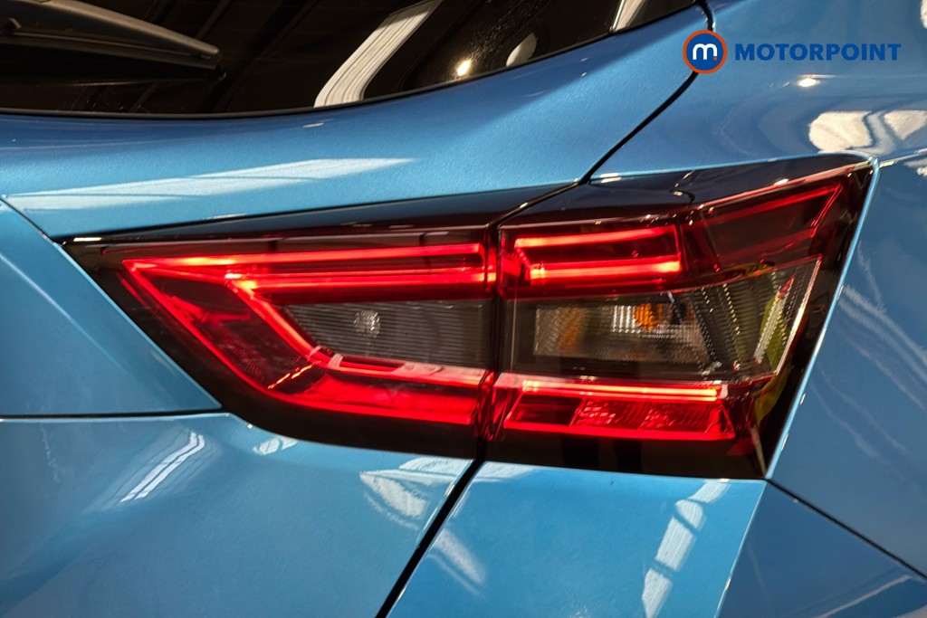 Nissan Juke N-Connecta Automatic Petrol SUV - Stock Number (1633874) - 38th supplementary image