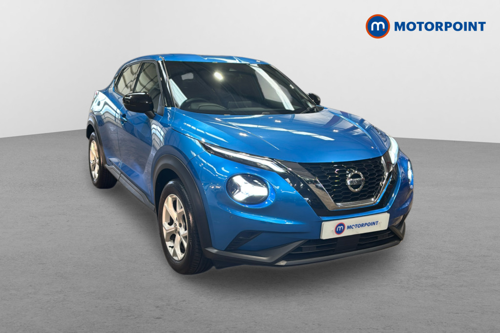 Nissan Juke N-Connecta Automatic Petrol SUV - Stock Number (1633874) - Drivers side front corner