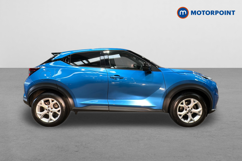Nissan Juke N-Connecta Automatic Petrol SUV - Stock Number (1633874) - Drivers side
