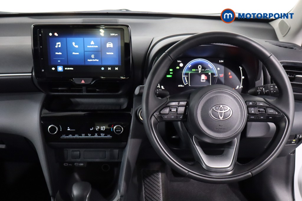 Toyota Yaris Cross Icon Automatic Petrol-Electric Hybrid Estate - Stock Number (1633892) - 3rd supplementary image