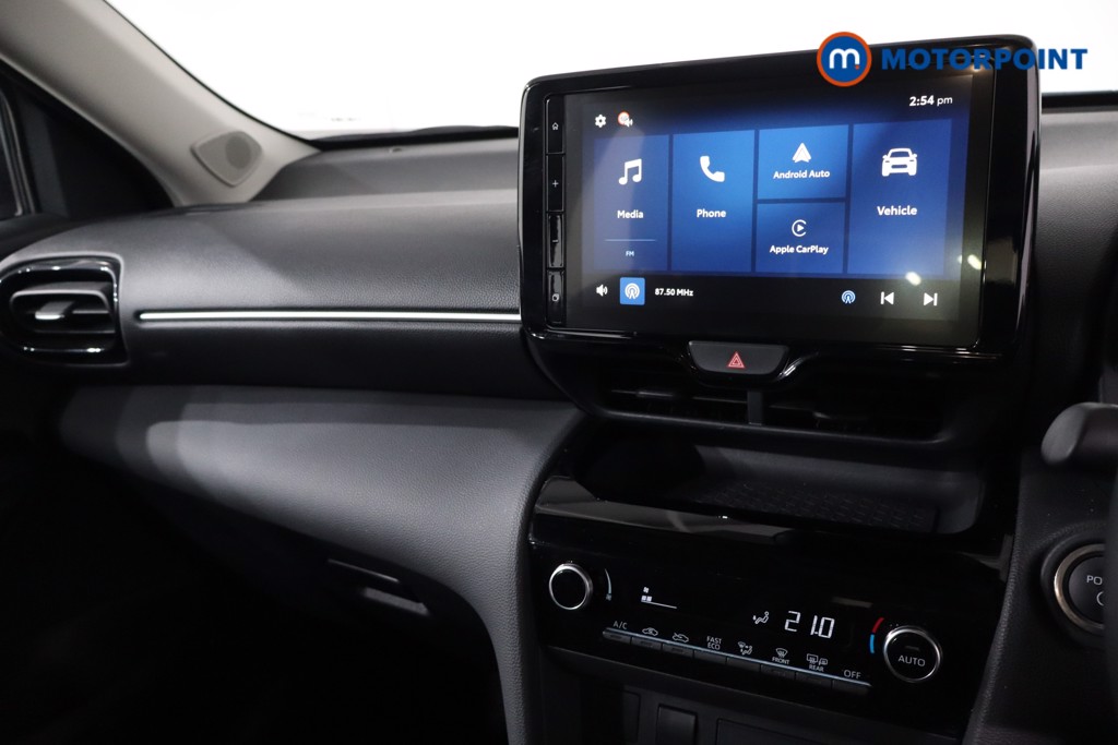 Toyota Yaris Cross Icon Automatic Petrol-Electric Hybrid Estate - Stock Number (1633892) - 17th supplementary image