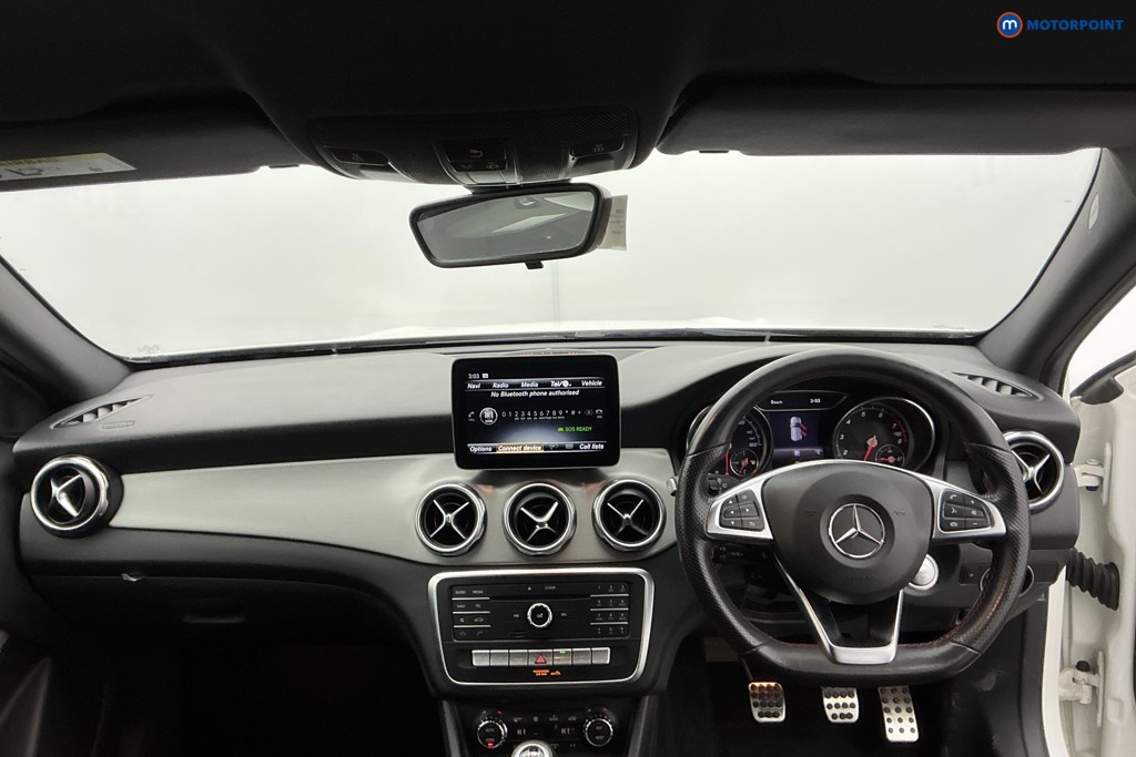 Mercedes-Benz GLA Amg Line Manual Petrol SUV - Stock Number (1634503) - 12th supplementary image