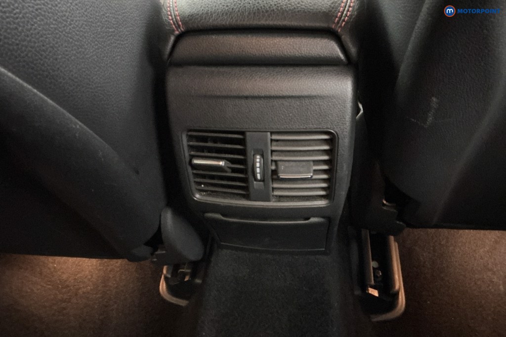 Mercedes-Benz GLA Amg Line Manual Petrol SUV - Stock Number (1634503) - 13th supplementary image