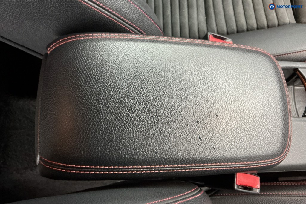 Mercedes-Benz GLA Amg Line Manual Petrol SUV - Stock Number (1634503) - 14th supplementary image