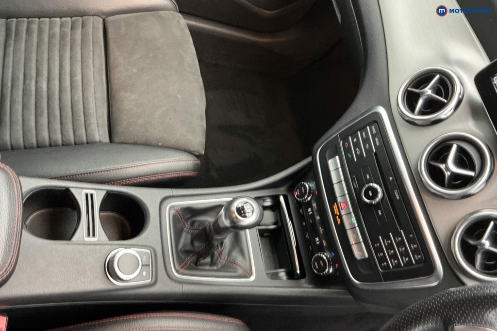 Mercedes-Benz GLA Amg Line Manual Petrol SUV - Stock Number (1634503) - 19th supplementary image