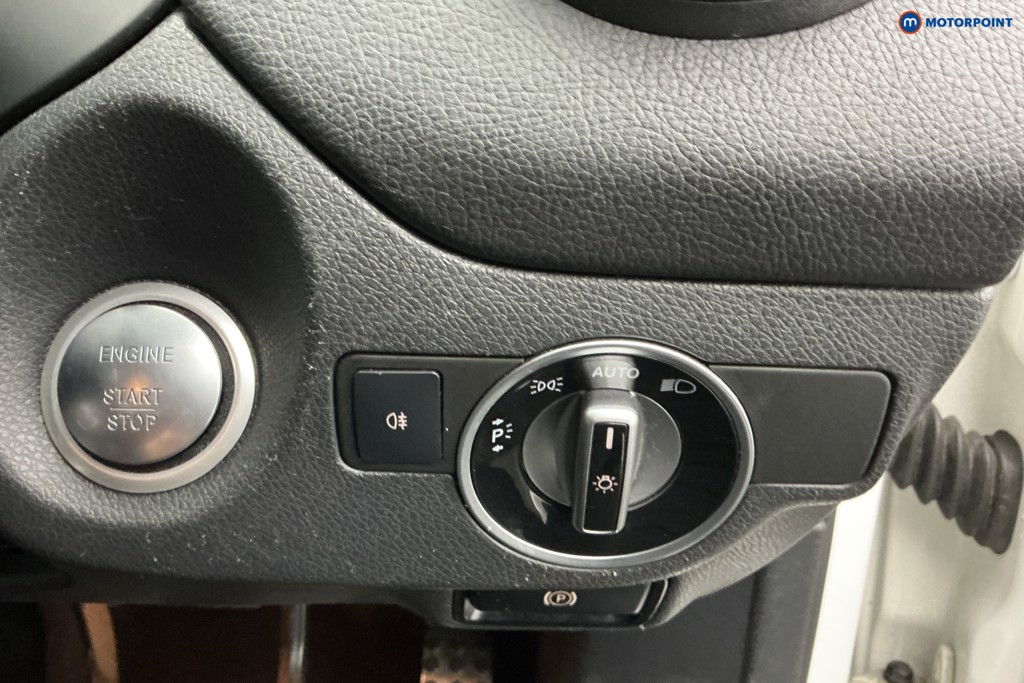 Mercedes-Benz GLA Amg Line Manual Petrol SUV - Stock Number (1634503) - 25th supplementary image