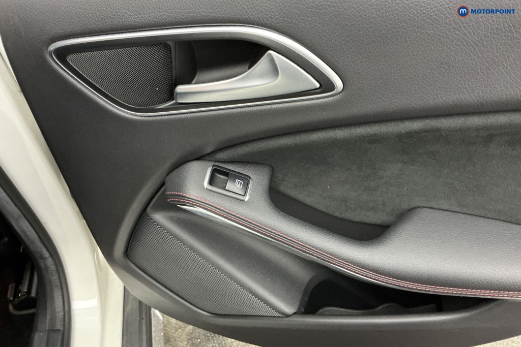 Mercedes-Benz GLA Amg Line Manual Petrol SUV - Stock Number (1634503) - 31st supplementary image
