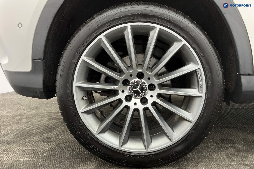 Mercedes-Benz GLA Amg Line Manual Petrol SUV - Stock Number (1634503) - 37th supplementary image