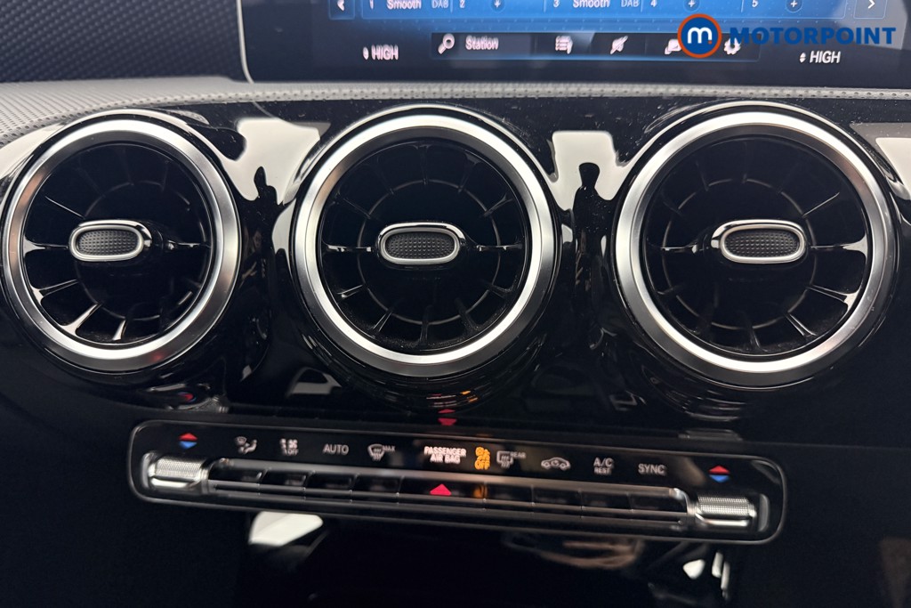 Mercedes-Benz A Class Sport Automatic Diesel Hatchback - Stock Number (1634592) - 5th supplementary image