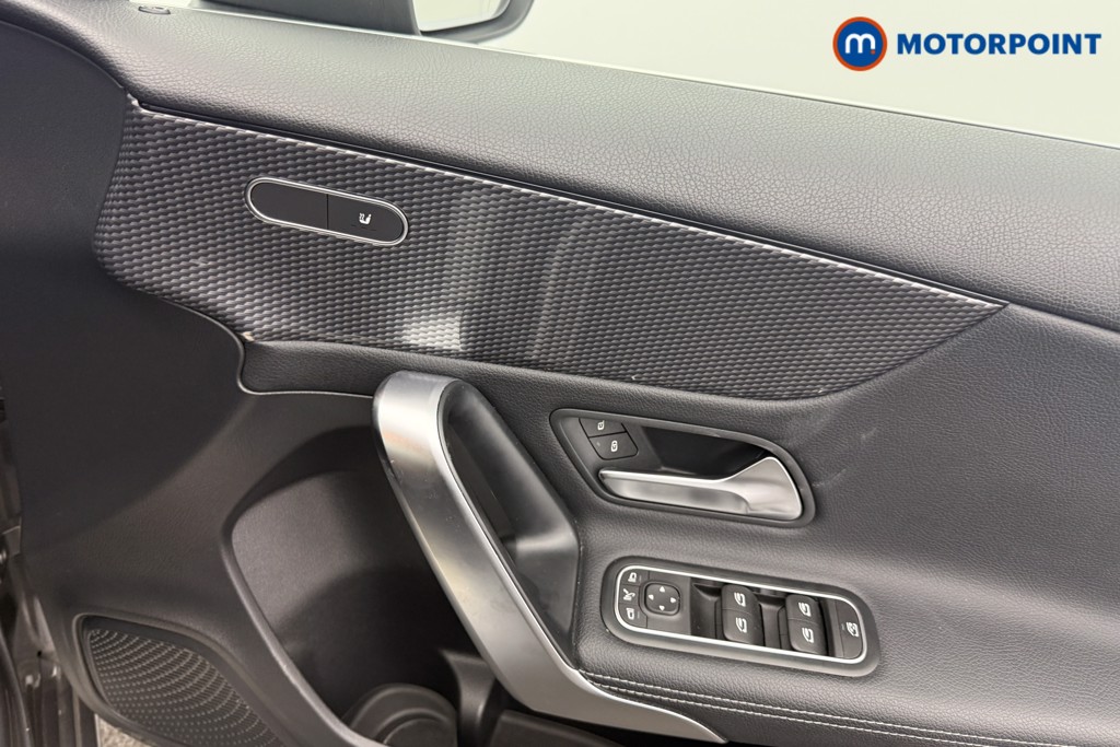 Mercedes-Benz A Class Sport Automatic Diesel Hatchback - Stock Number (1634592) - 12th supplementary image