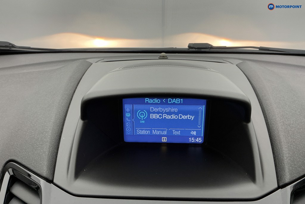 Ford Fiesta Zetec Manual Petrol Hatchback - Stock Number (1634620) - 3rd supplementary image