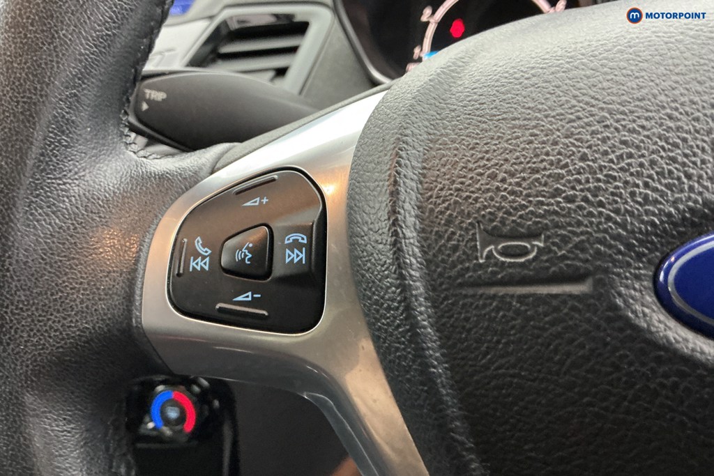 Ford Fiesta Zetec Manual Petrol Hatchback - Stock Number (1634620) - 23rd supplementary image