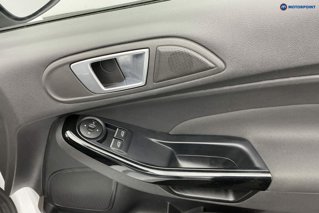 Ford Fiesta Zetec Manual Petrol Hatchback - Stock Number (1634620) - 27th supplementary image