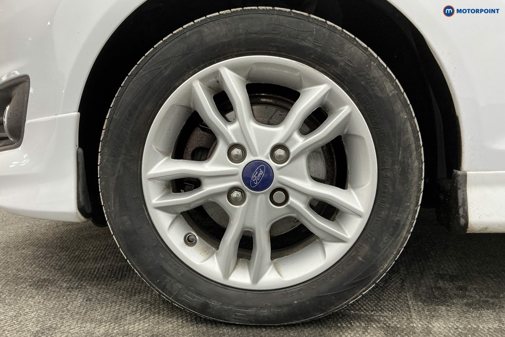 Ford Fiesta Zetec Manual Petrol Hatchback - Stock Number (1634620) - 35th supplementary image