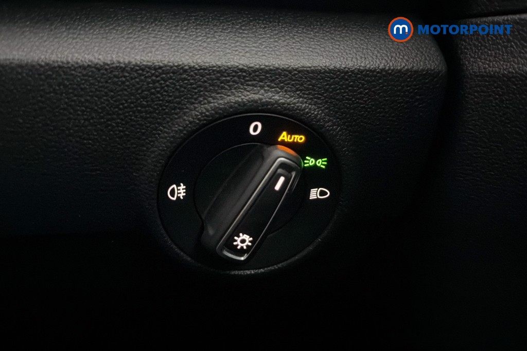 Volkswagen T-Roc SE Manual Diesel SUV - Stock Number (1634720) - 18th supplementary image