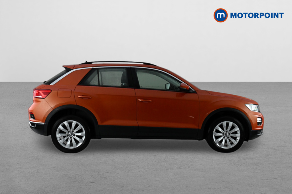 Volkswagen T-Roc SE Manual Diesel SUV - Stock Number (1634720) - Drivers side
