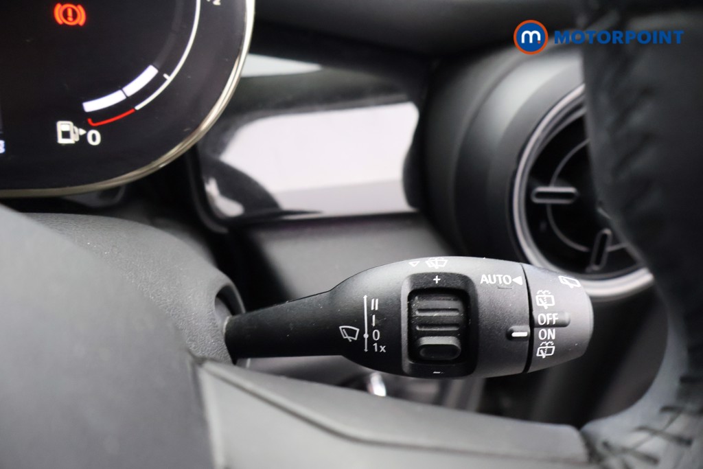 Mini Hatchback Cooper Classic Manual Petrol Hatchback - Stock Number (1634768) - 6th supplementary image