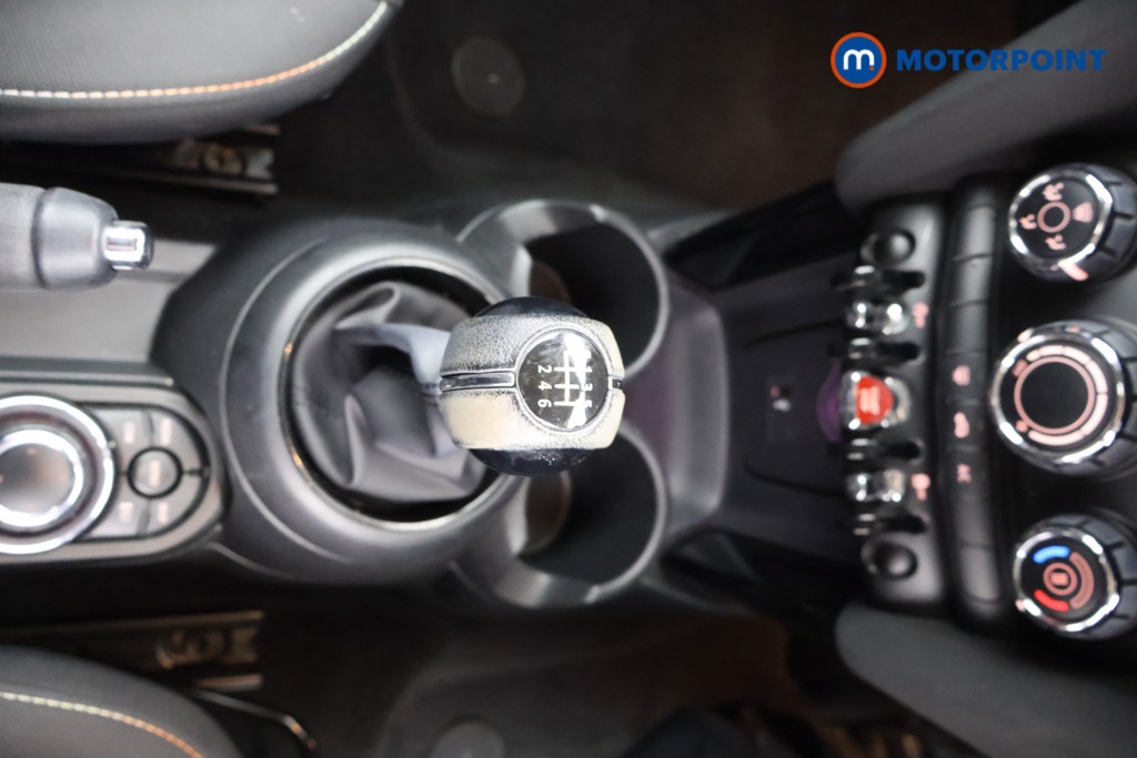 Mini Hatchback Cooper Classic Manual Petrol Hatchback - Stock Number (1634768) - 8th supplementary image