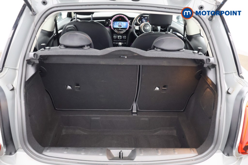 Mini Hatchback Cooper Classic Manual Petrol Hatchback - Stock Number (1634768) - 17th supplementary image