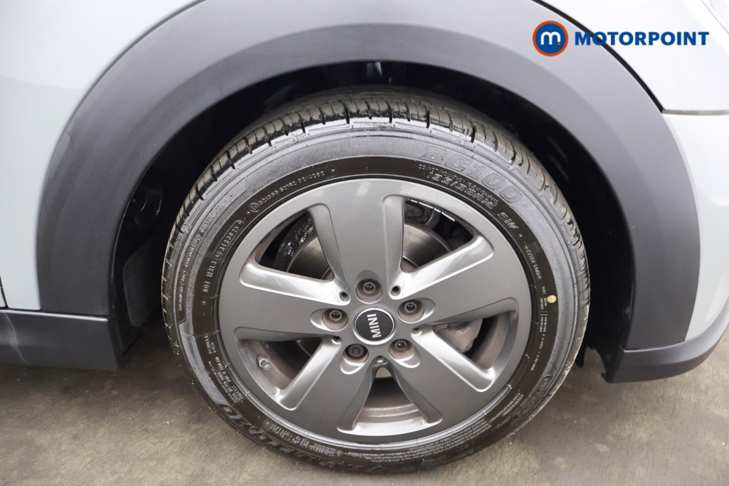 Mini Hatchback Cooper Classic Manual Petrol Hatchback - Stock Number (1634768) - 19th supplementary image