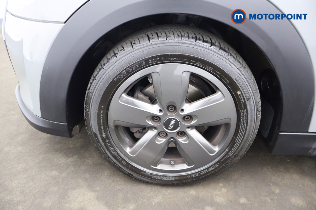 Mini Hatchback Cooper Classic Manual Petrol Hatchback - Stock Number (1634768) - 20th supplementary image