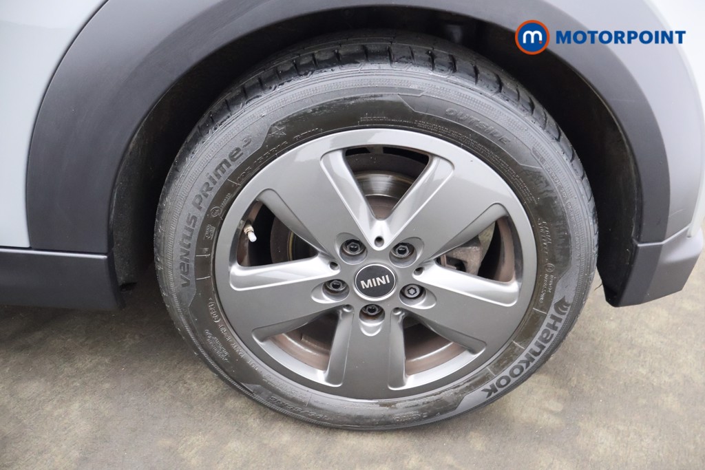 Mini Hatchback Cooper Classic Manual Petrol Hatchback - Stock Number (1634768) - 21st supplementary image