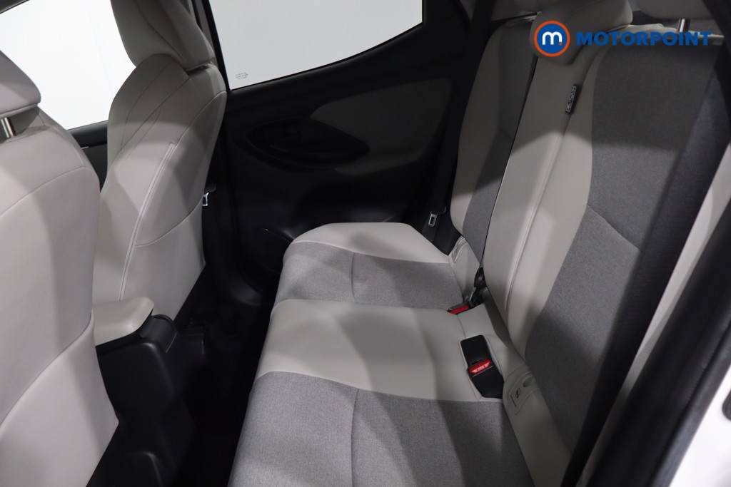 Toyota Yaris Excel Automatic Petrol-Electric Hybrid Hatchback - Stock Number (1635042) - 5th supplementary image