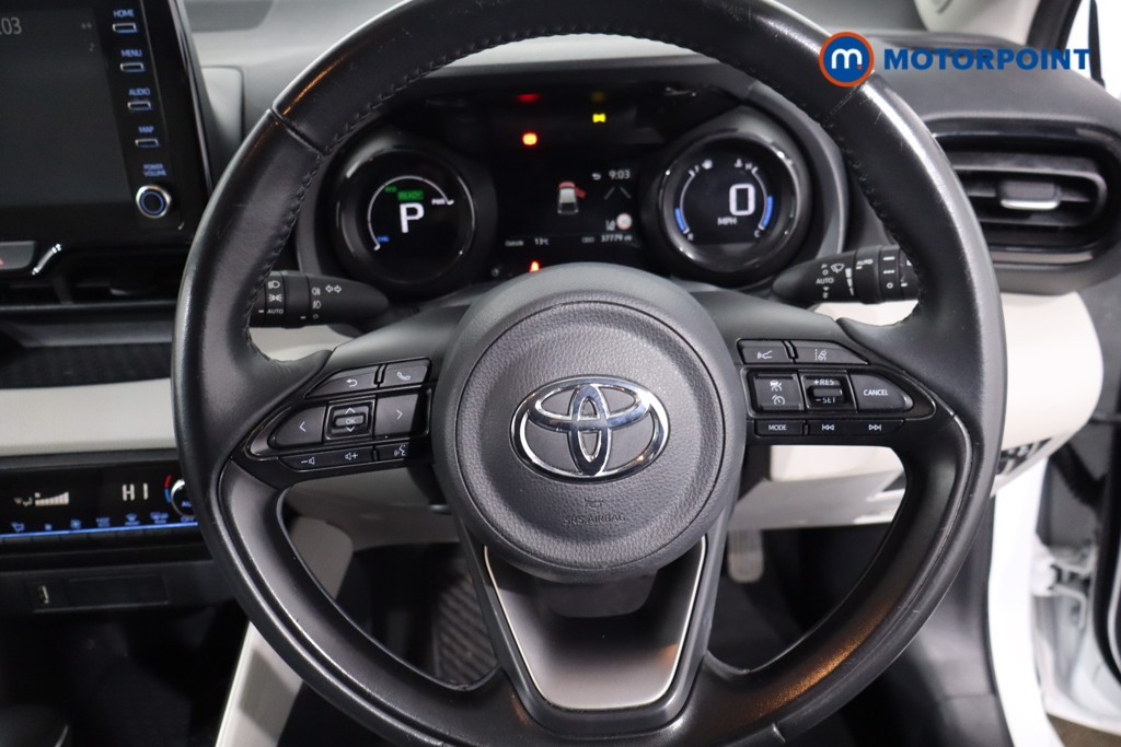 Toyota Yaris Excel Automatic Petrol-Electric Hybrid Hatchback - Stock Number (1635042) - 6th supplementary image
